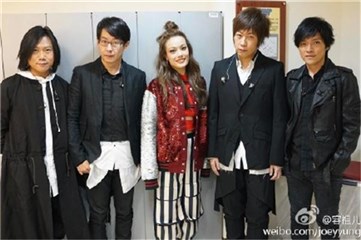 容祖儿後台合照五月天 「少一天」让她着急了！