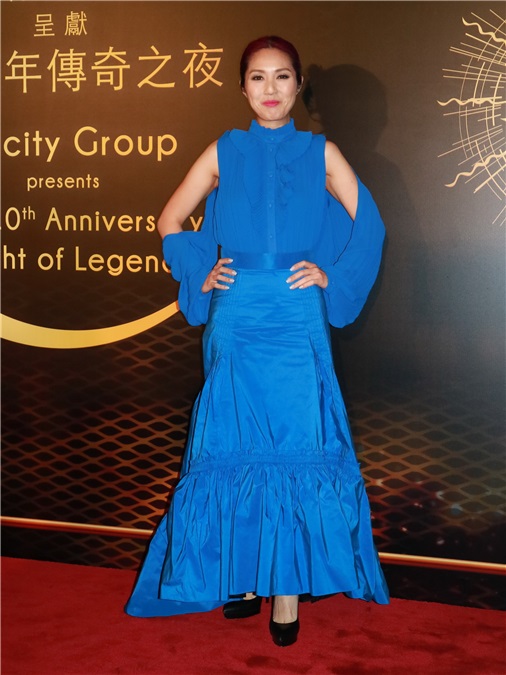 杨千嬅、薛凯琪等出席「太阳城10周年传奇之夜」的庆祝活动