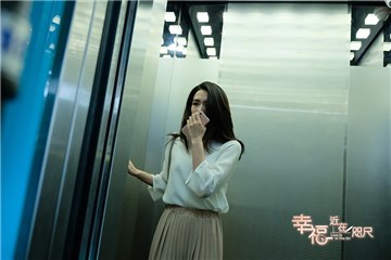张柏嘉暖心诠释角色双重魅力