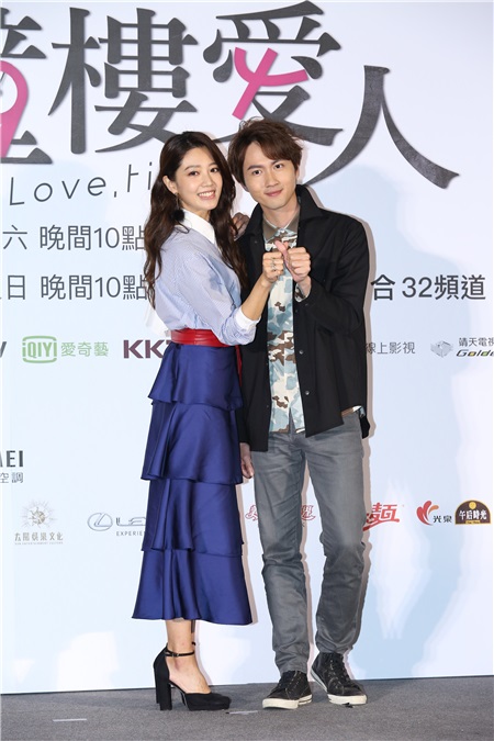 周汤豪、孟耿如、黄薇停、张捷等出席戏剧《钟楼爱人》首映会