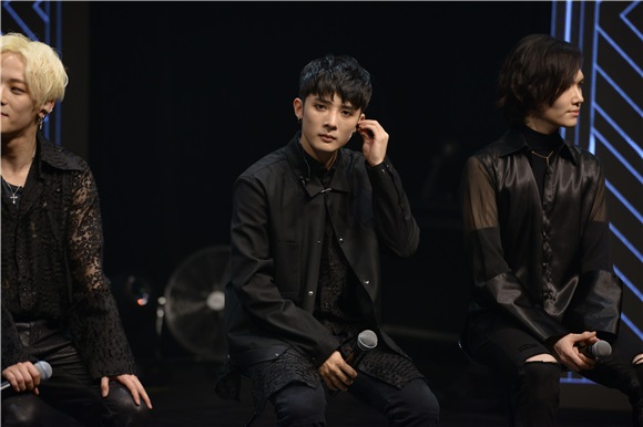 韩国新人男团BLK首张迷你专辑《 INTO BLK PART1. ’I’》媒体SHOW CASE