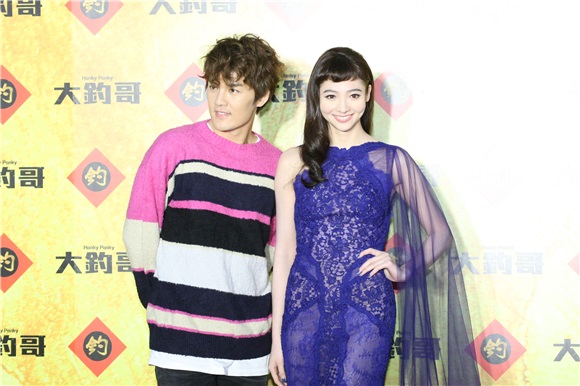 导演黄朝亮、猪哥亮、蓝正龙、吴克群等出席《大钓哥》首映记者会