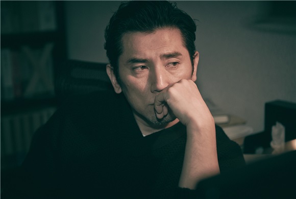 本木雅弘《漫长的借口》演渣男 遭爆半夜挂网看恶评