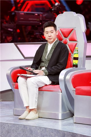 鲍橒观战