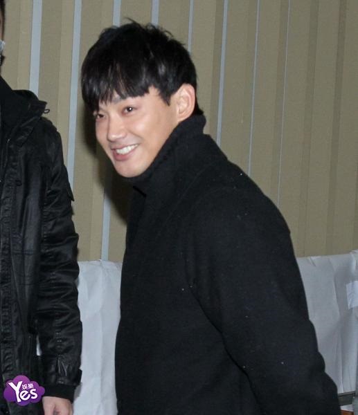 〈Yes 台北现场〉吴克群母亲告别式 播放父母求婚视频感动落泪