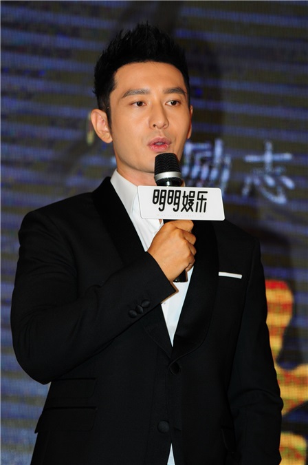 网红圈的教主!羽泉助力黄晓明上海发布会 马建国、马睿、仝卓等网红主播频亮相