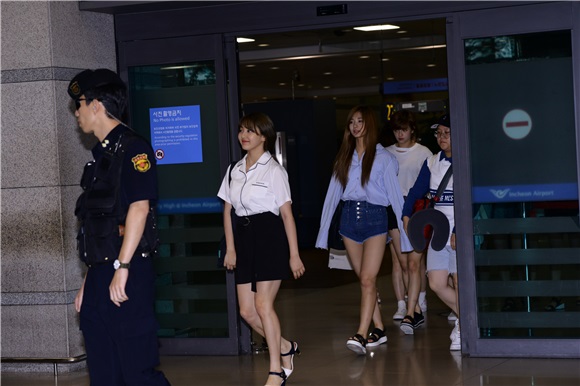 李敏镐、女团TWICE、防弹少年团结束’KCON 2016 LA’美国行程返回韩国