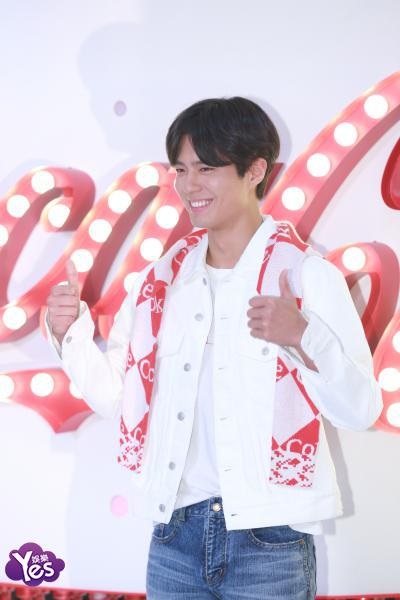朴宝剑出席冬季奥运宣传活动 帅气亮相温暖寒冬