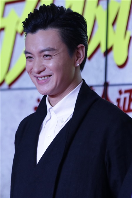 《你好疯子》首映礼红毯星光熠熠 陈建斌夏雨集体「放疯」