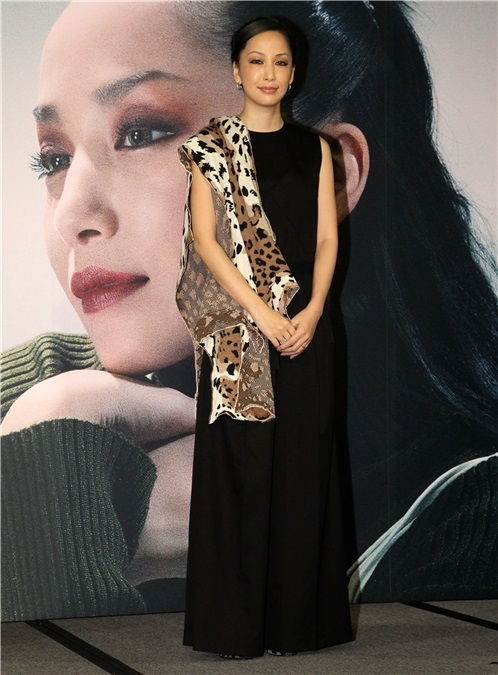 中岛美嘉冒着台风天来台宣布演唱记者会