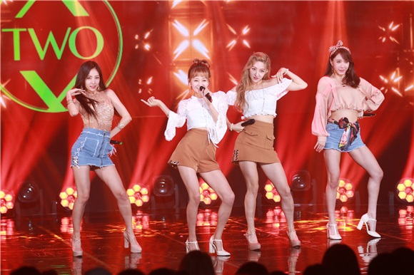 〈Yes首尔现场〉《The show》韩秀榜 VIXX、I.O.I等出演