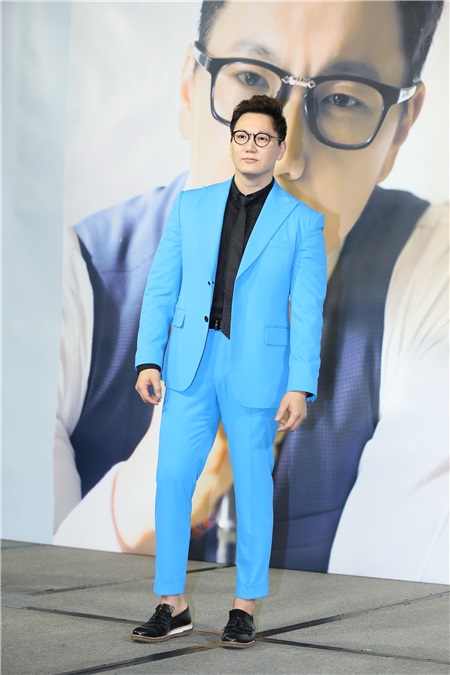 郑淳元出席公益记者会
