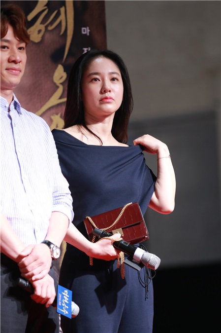 韩国电影《德惠翁主》举行VIP试映会 柳俊烈、李清娥、李贞贤等出席