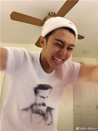 “港普小哥哥”钟一宪平时也是个二货