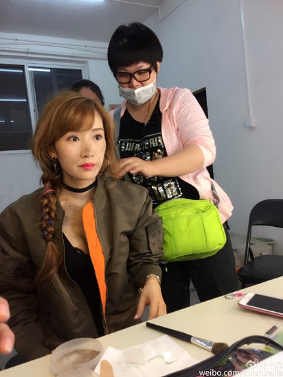 李念《爱归来》杀青 晒杀青「鸡汤」少女十足