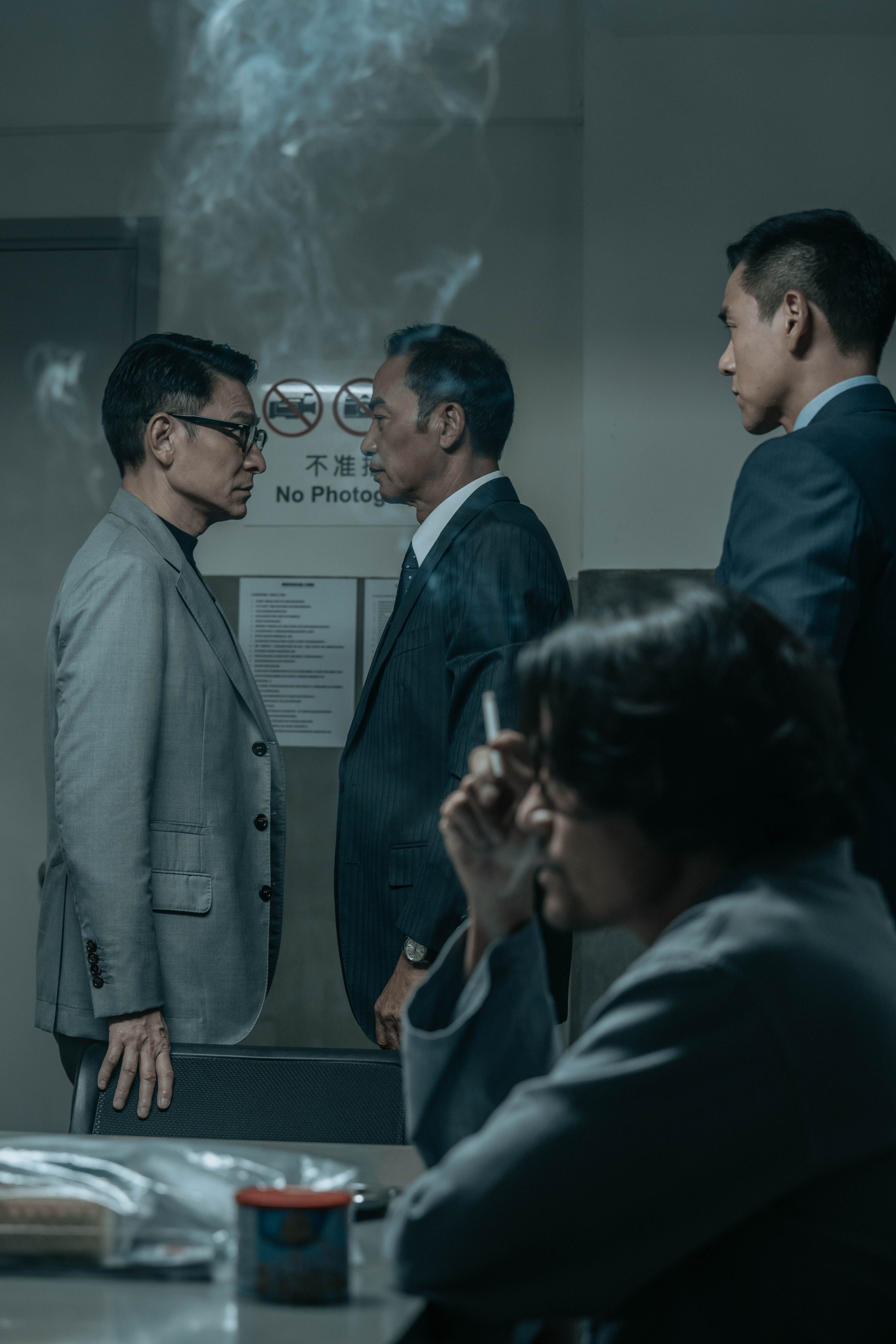 刘德华担任《潜行》监制 每一场戏要求超高 一场哭戏足足哭了两小时
