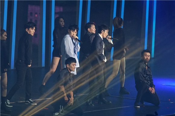男团Super JuniorEXO、SHINee、Red Velvet、NCT 127等在红馆举办演唱会