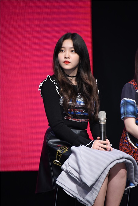韩国大势女团Red Velvet举办媒体见面会
