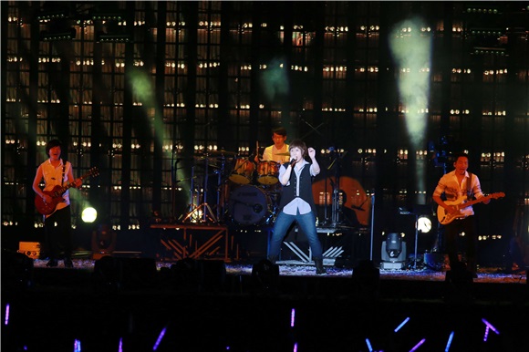 五月天JUST ROCK IT演唱会 第二场