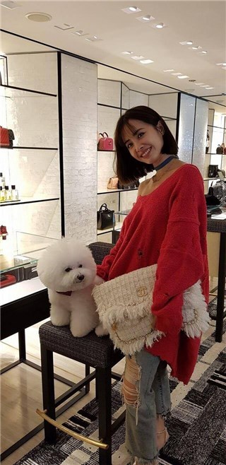 破裤大衣不会错！女星们的微凉秋天穿搭术