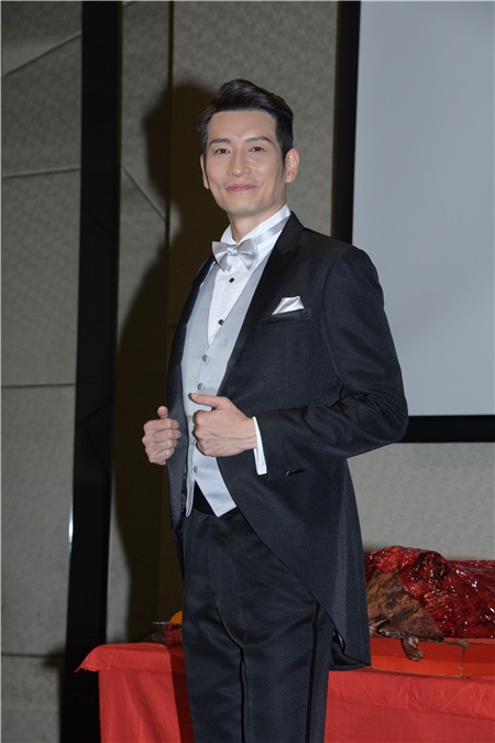谭耀文、袁文杰等出席《辣警霸王花2》举行电影探班