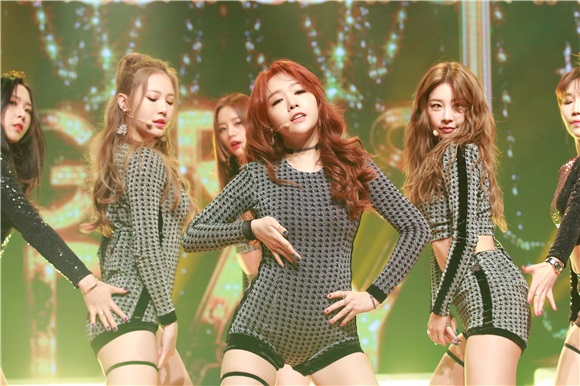 Girl’s Day举行迷你5辑《GIRL`S DAY EVERYDAY #5》发售showcase