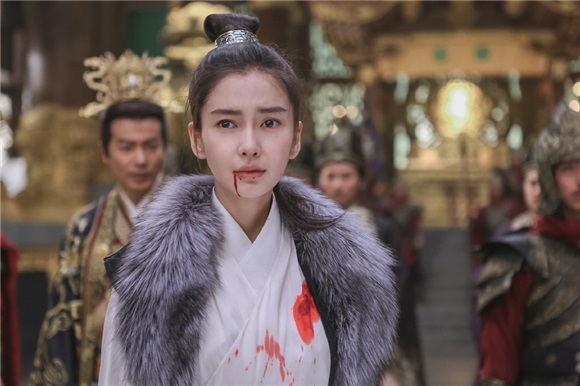 Angelababy《孤芳》大热 造型演技均获赞