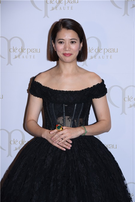 〈Yes 香港现场〉袁咏仪、林恬儿、诸葛紫岐、谢玲玲等出席《传承闪耀》展览揭幕活动