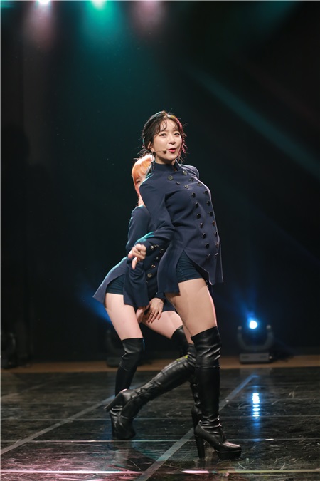 Dal★Shabet新辑showcase 热力演绎新歌舞台