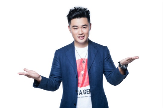 《好笑头条君2》陈赫花式吐槽 主持功底不俗获赞