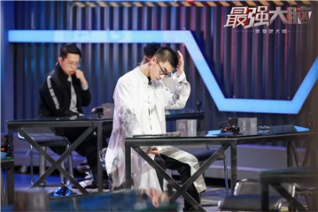 陈皓禹在备战间独自钻研