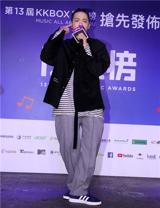 〈Yes台北现场〉KKBOX风云榜今公布得奖名单 黄子佼提醒娃娃:不要酒驾搏版面啊!