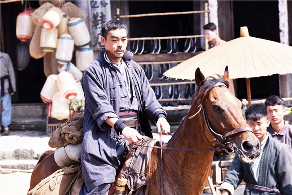 功夫动作钜制《危城》 52岁影帝刘青云挑战肉体极限
