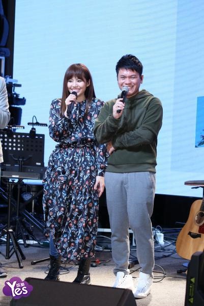 〈Yes 台北现场〉吴汶芳「我来自」演唱会彩排 舒米恩助阵同台合唱