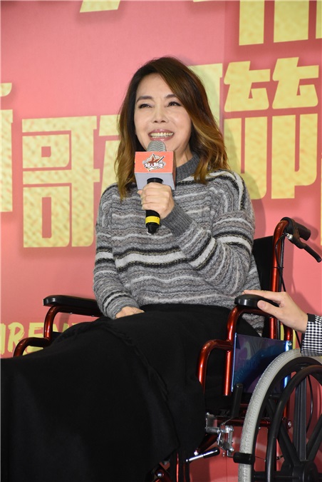 黄子佼、辛晓琪出席娱人制造新歌发布会