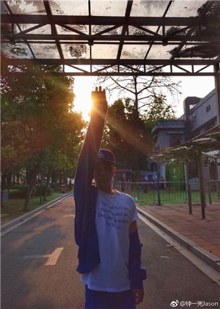 “港普小哥哥”钟一宪的日常
