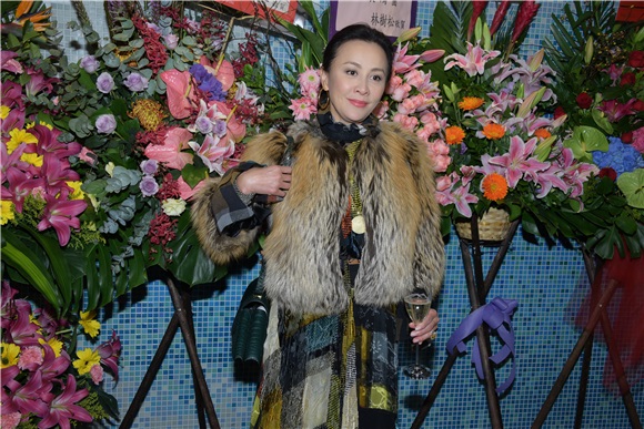 邝美云、佘诗曼、刘嘉玲等出席「餐厅开张」活动