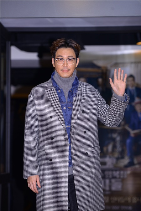 李东健、赵伦熙、显佑、李世英等出席《月桂树西装店的绅士们》终放宴