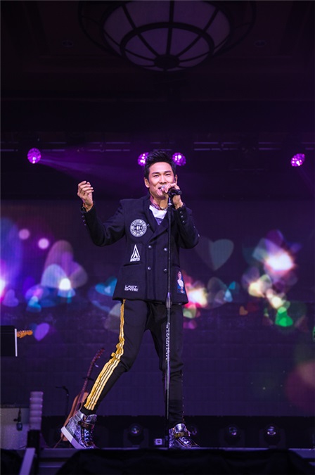 杜德伟真的想你美国开唱 亚洲舞王陪你嗨翻圣诞夜