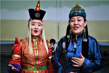 (蒙古族音乐录制现场 )