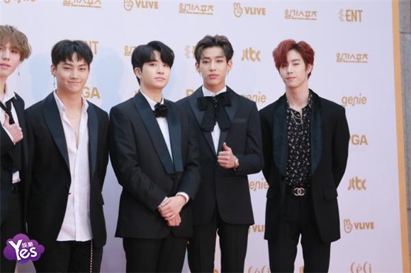SUPERJUNIOR、EXO、防弹少年团等出席金唱片专辑部门颁奖礼