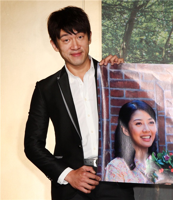 大爱「竹南往事」演员韩瑜、李政颖、杨庆煌、傅小芸、陈熙锋、柯素云等出席上档记者会。