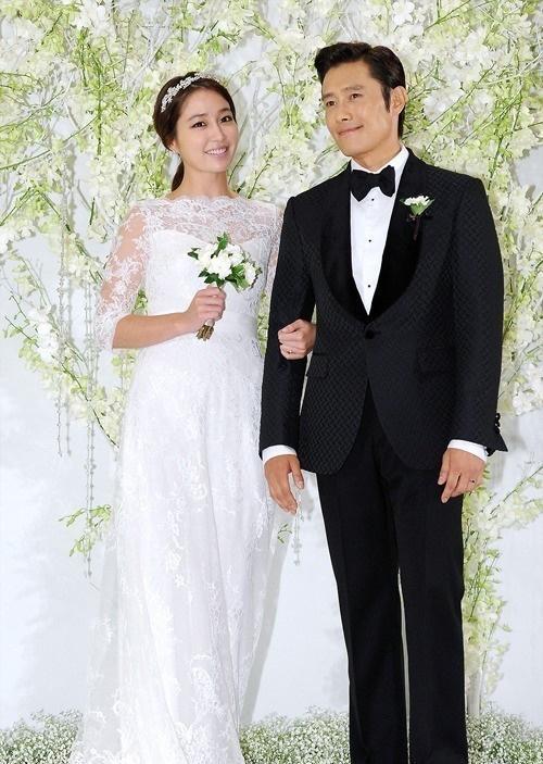 韩女星李珉廷二胎产女 与李秉宪结婚11年迎来儿女双全