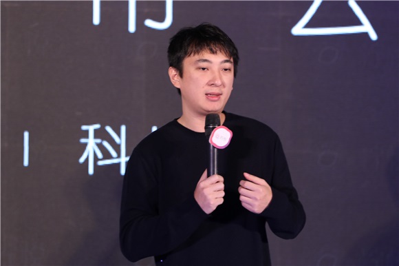 王思聪携手秦岚甘薇投资美容APP:女人的钱好赚