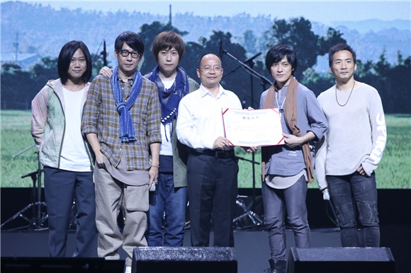 五月天「作品9号「7/21正式诞生 「最高机密」专辑名称终于揭晓:《自传》