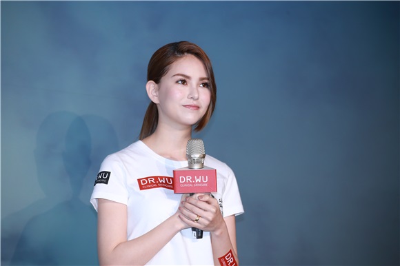 昆凌 Dr.Wu公益记者会
