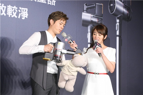 宥胜敬业赚奶粉钱 惊曝:老婆现正待产中