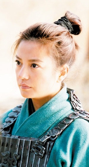 禁欲气质逆天!章子怡林青霞领衔女扮男装「撩妹」女星