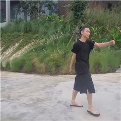 看小图我还以为是王大陆瘦了
