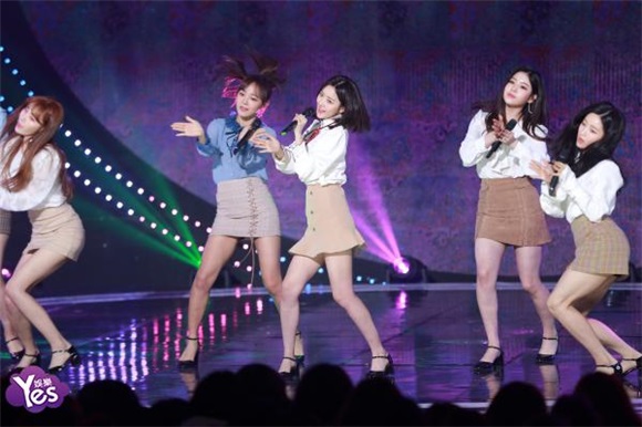 〈Yes 首尔现场〉MOMOLAND《The show》献精彩演绎获第一名